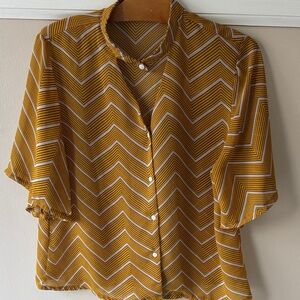 Boohoo Chevron Patterned Yellow Women's Top